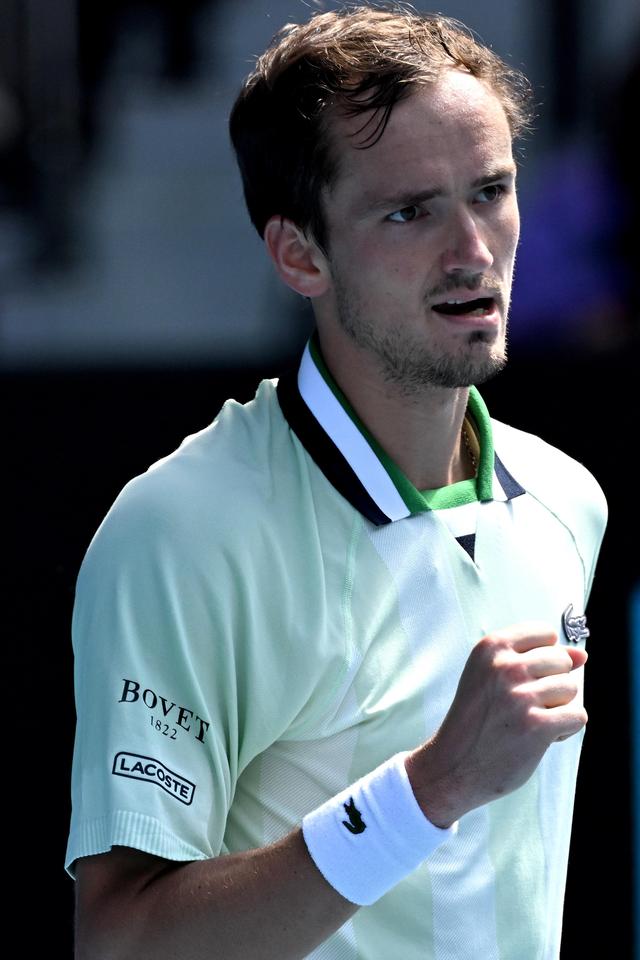 出现明显失 出现明显失